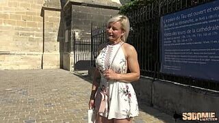 Naughty and curvy milf Kim gets her ass fucked - porn video