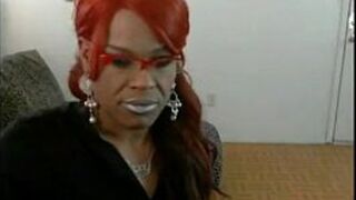 Twink giving a handjob til his boyfriend cums - porn video